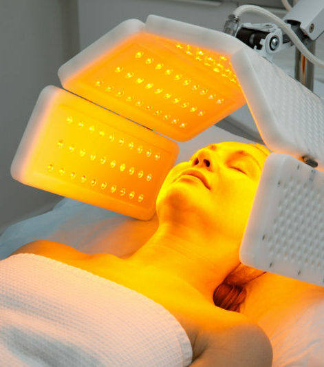 Séance de biostimulation LED du visage chez Epilzen à Liège
